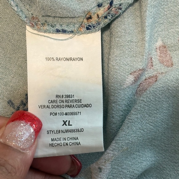 Green Floral Print Tie Blouse - Picture 4 of 10